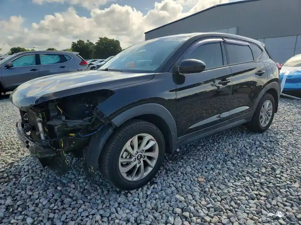 KM8J23A49JU670895 2018 HYUNDAI TUCSON-0