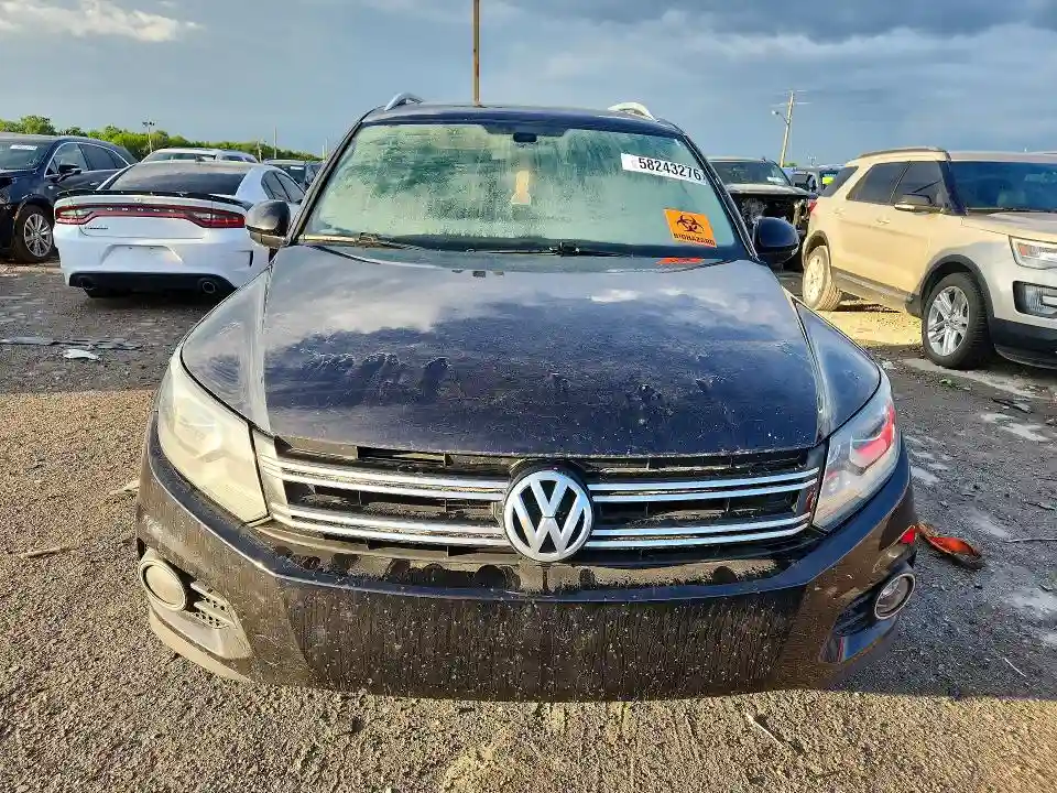 WVGUV7AX7HW504895 2017 VOLKSWAGEN TIGUAN-4