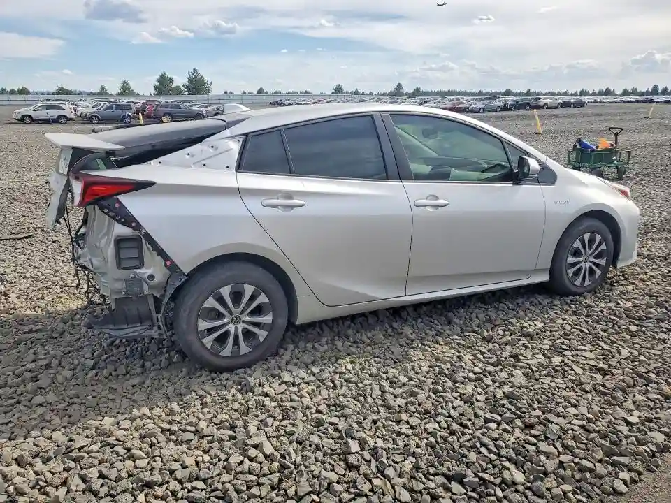 JTDL9RFU1L3014946 2020 TOYOTA PRIUS-2