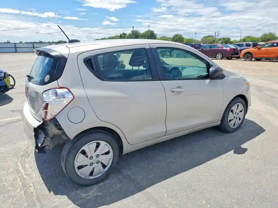 KL8CA6SAXHC763455 2017 CHEVROLET SPARK-2