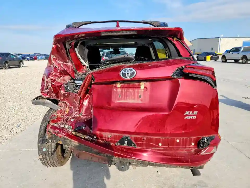2T3RFREV7JW709603 2018 TOYOTA RAV4-5