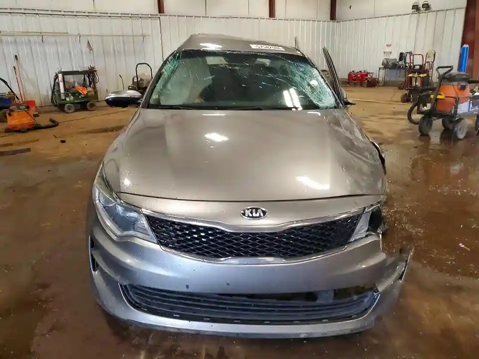 5XXGT4L32GG022657 2016 KIA OPTIMA-4