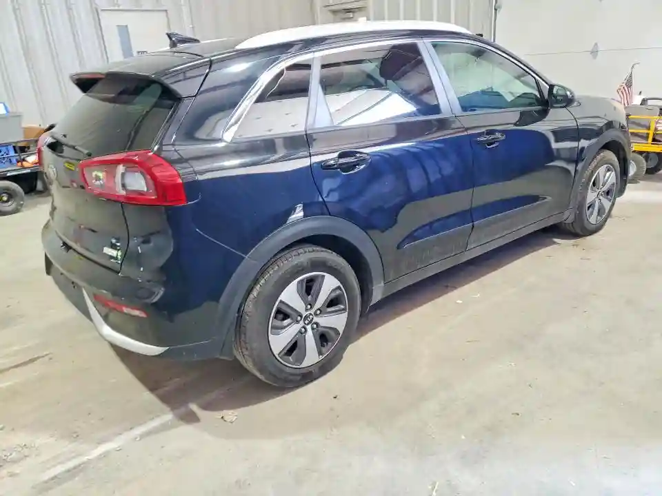 KNDCB3LC7H5049144 2017 KIA NIRO-2