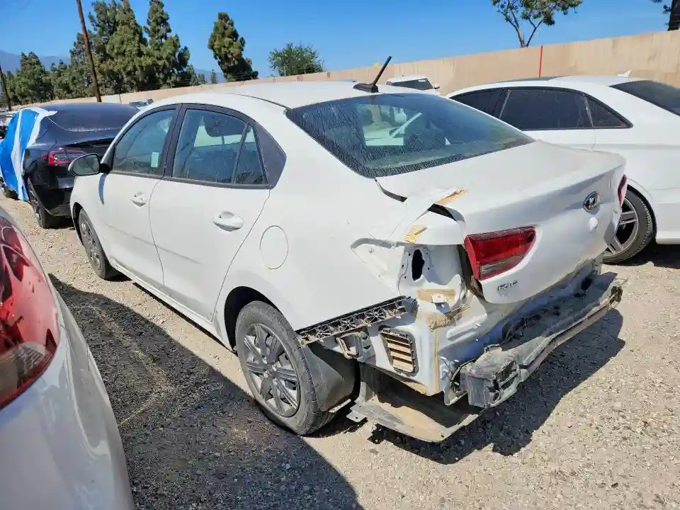 3KPA24AD1ME381264 2021 KIA RIO-1