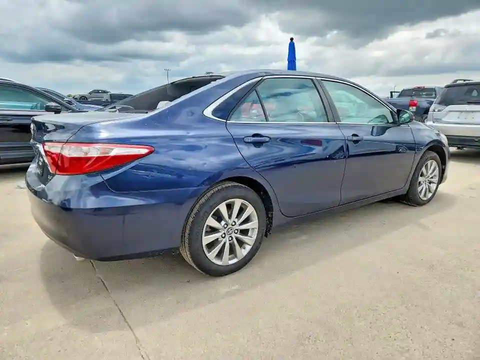 4T1BF1FK6HU718593 2017 TOYOTA CAMRY-2