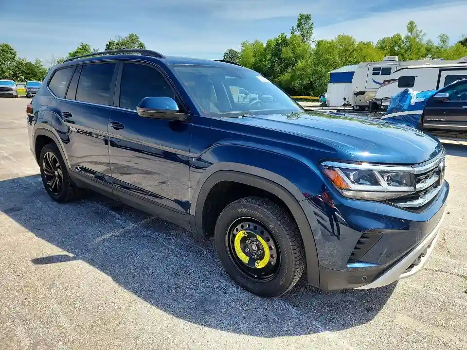 1V2KR2CA1NC555879 2022 VOLKSWAGEN ATLAS-3