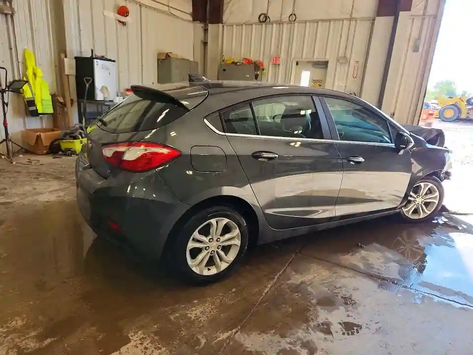 3G1BE6SM6KS592599 2019 CHEVROLET CRUZE-2
