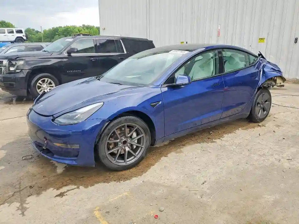 5YJ3E1EA8PF614909 2023 TESLA MODEL 3-0
