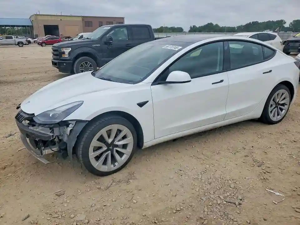 5YJ3E1EB6PF393576 2023 TESLA MODEL 3-0
