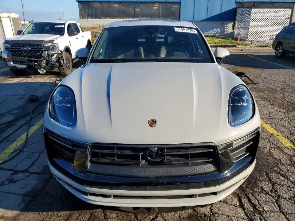 WP1AA2A51SLB03905 2025 PORSCHE MACAN-4