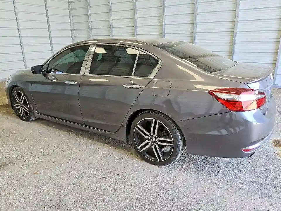 1HGCR2F53HA269666 2017 HONDA ACCORD-1