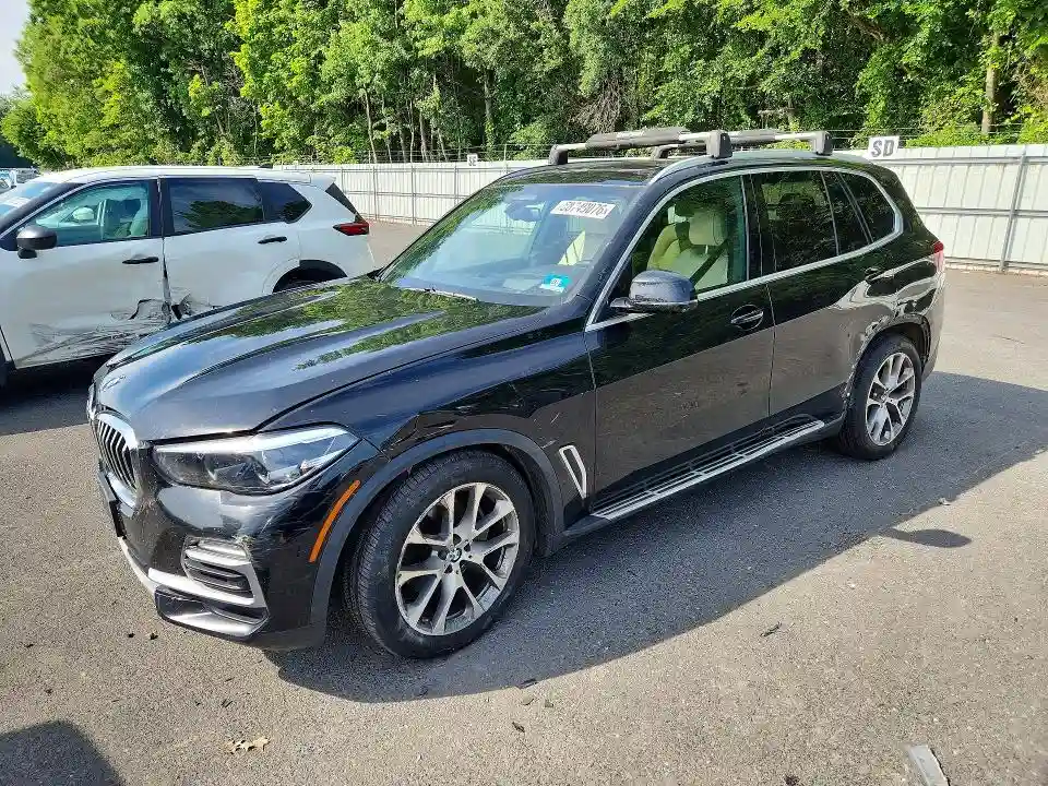 5UXCR6C03M9E57406 2021 BMW X5-0