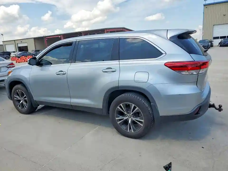 5TDZZRFH2KS369604 2019 TOYOTA HIGHLANDER-1