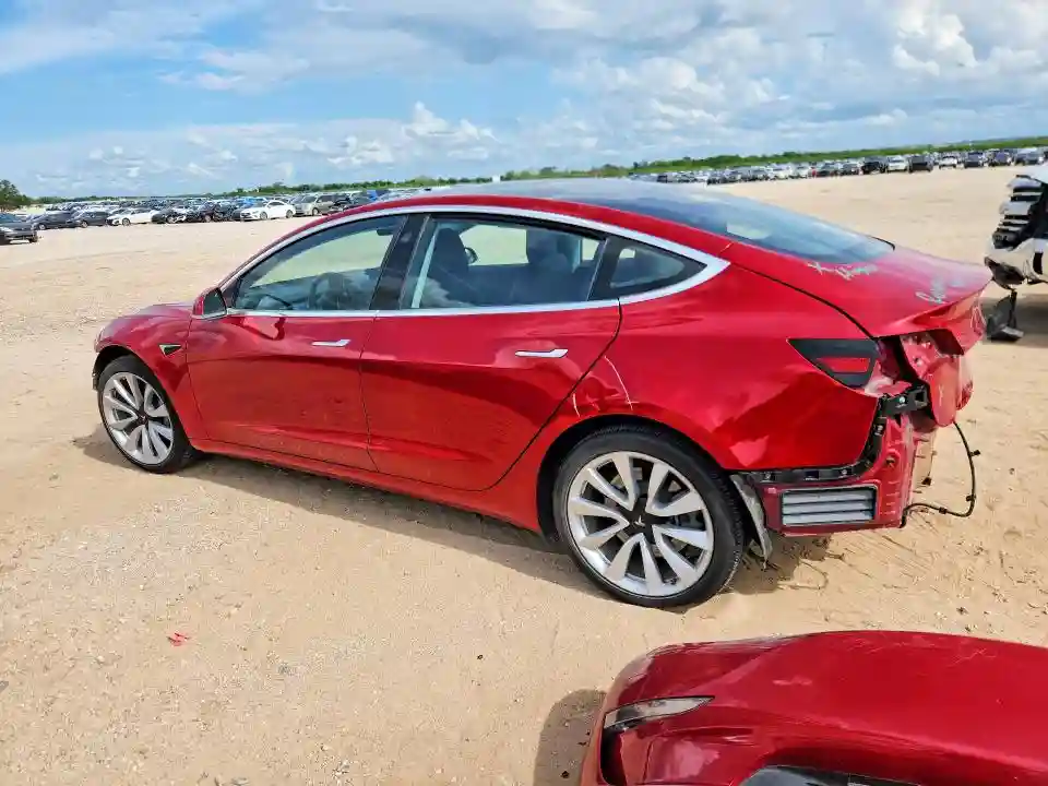 5YJ3E1EA2JF126045 2018 TESLA MODEL 3-1