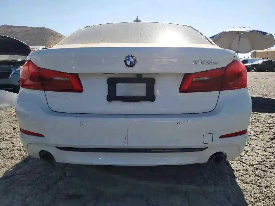 WBAJA9C54JB250471 2018 BMW 5 SERIES-5