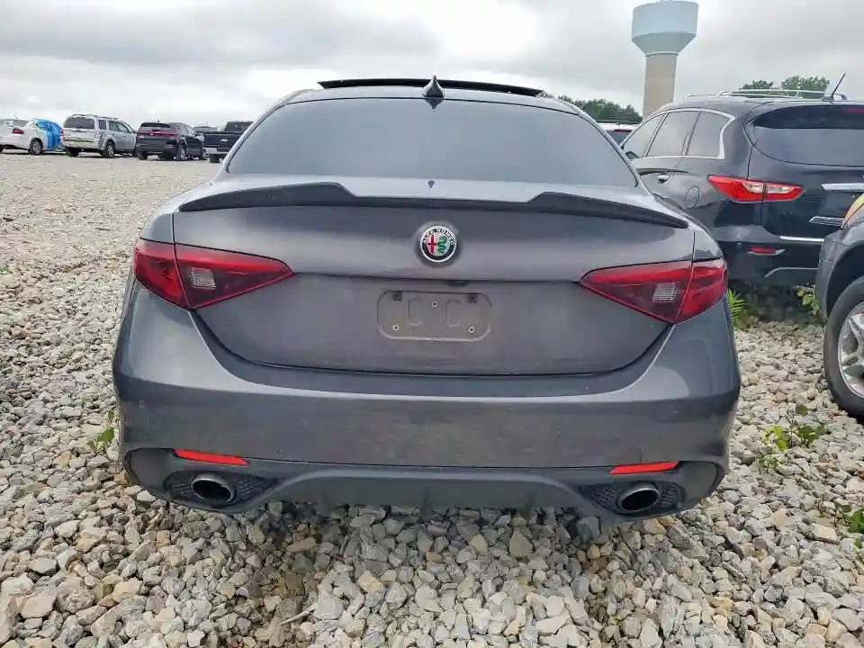 ZARFAEDN4H7553981 2017 ALFA ROMEO GIULIA-5