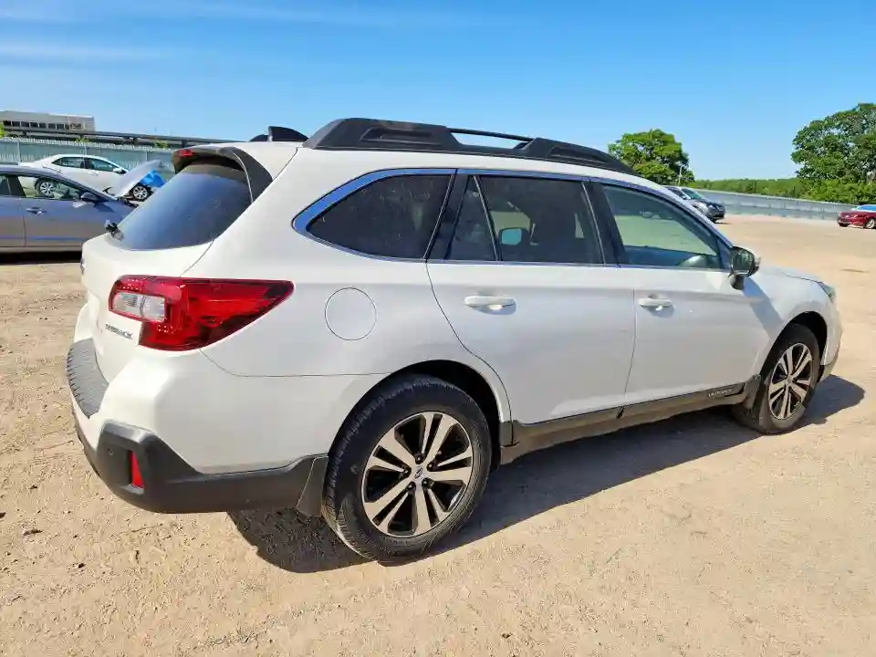 4S4BSANC9K3238762 2019 SUBARU OUTBACK-2