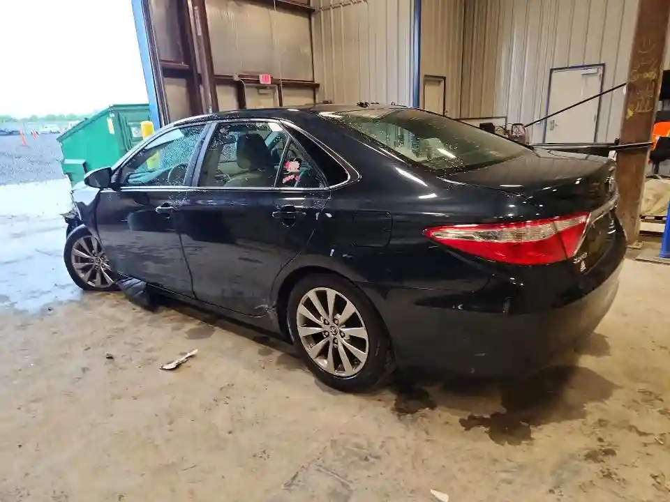 4T1BF1FKXFU979092 2015 TOYOTA CAMRY-1