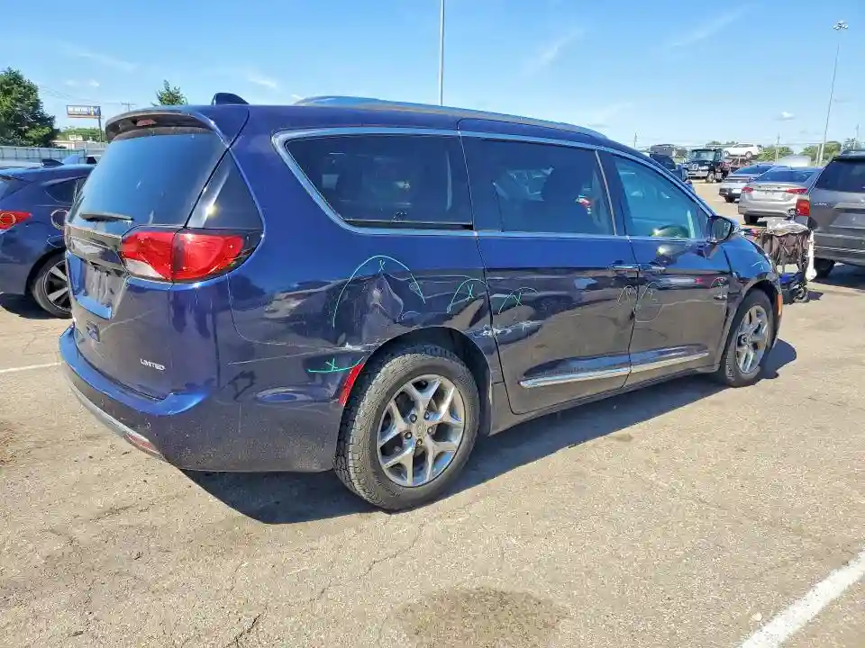 2C4RC1GG9JR314597 2018 CHRYSLER PACIFICA-2