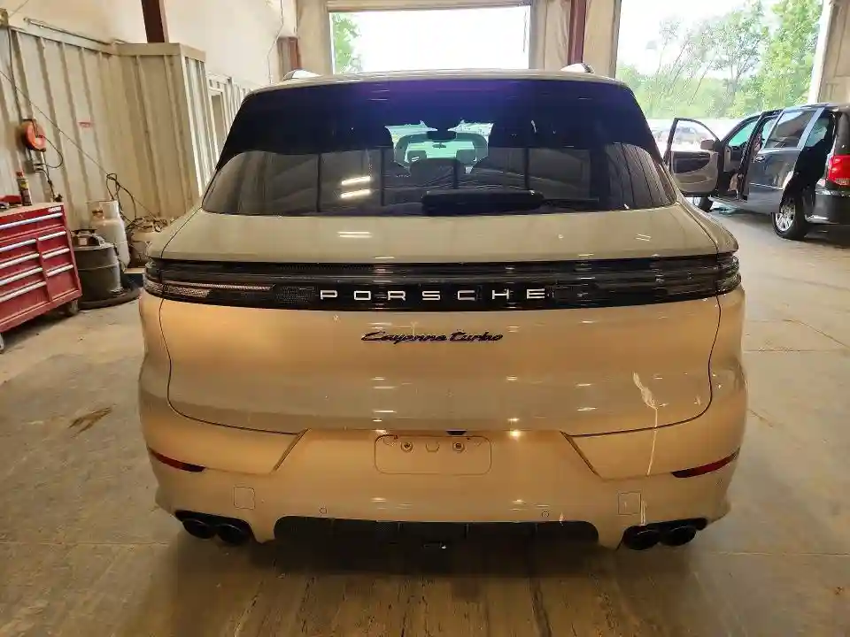 WP1AM2AY4RDA48257 2024 PORSCHE CAYENNE-5