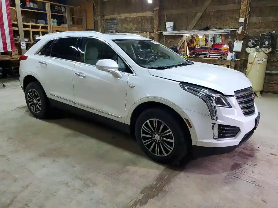 1GYKNDRS1HZ305420 2017 CADILLAC XT5-3