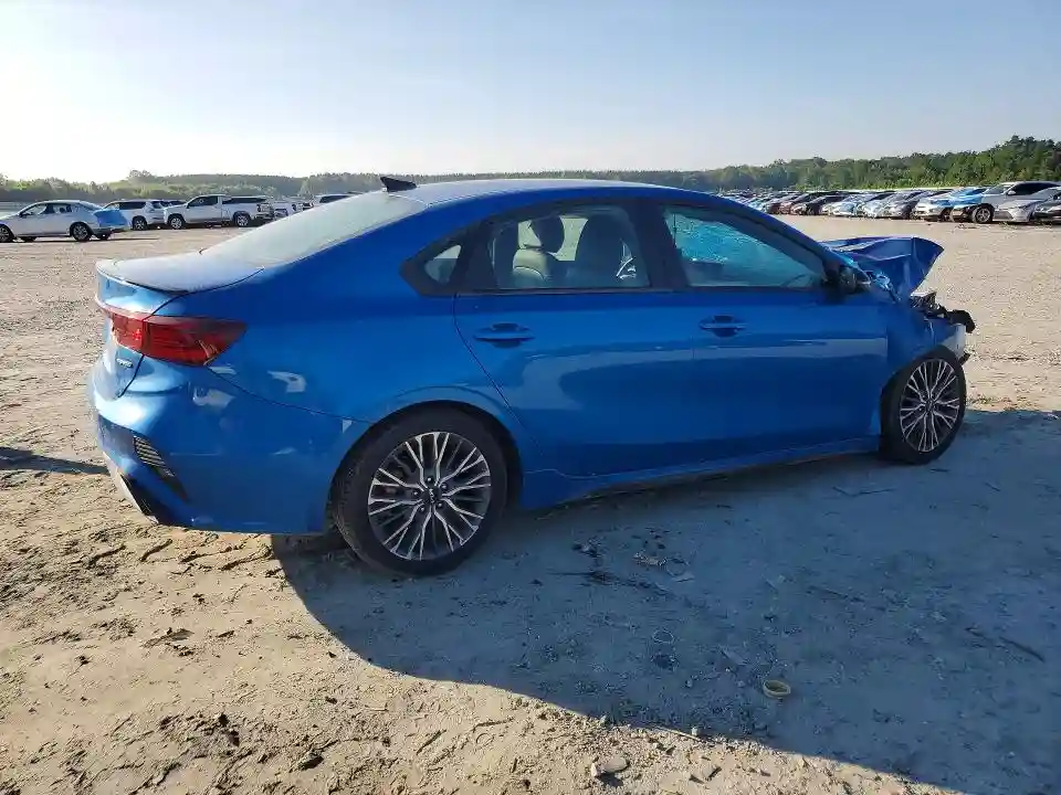 3KPF54AD5PE661576 2023 KIA FORTE-2
