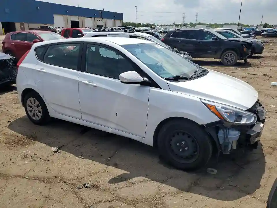 KMHCT5AEXHU336427 2017 HYUNDAI ACCENT-3
