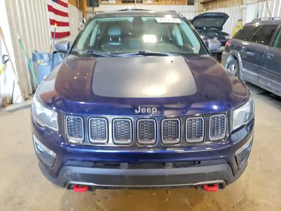 3C4NJDDB8HT667984 2017 JEEP COMPASS-4