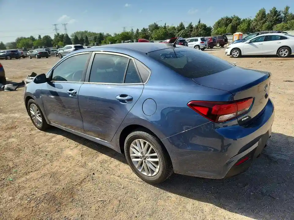 3KPA34AB0JE063949 2018 KIA RIO-1