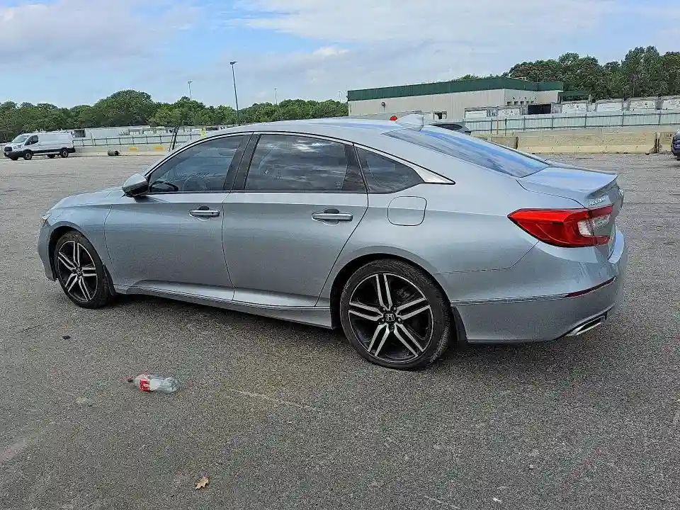 1HGCV1F93JA006382 2018 HONDA ACCORD-1