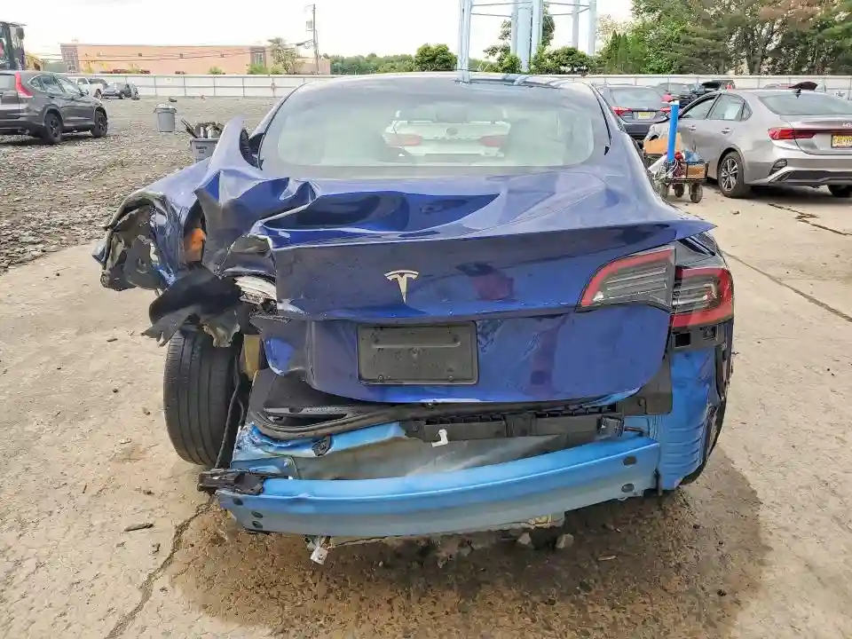 5YJ3E1EA8PF614909 2023 TESLA MODEL 3-5