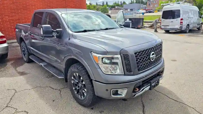 1N6AA1E53JN524384 2018 NISSAN TITAN-0