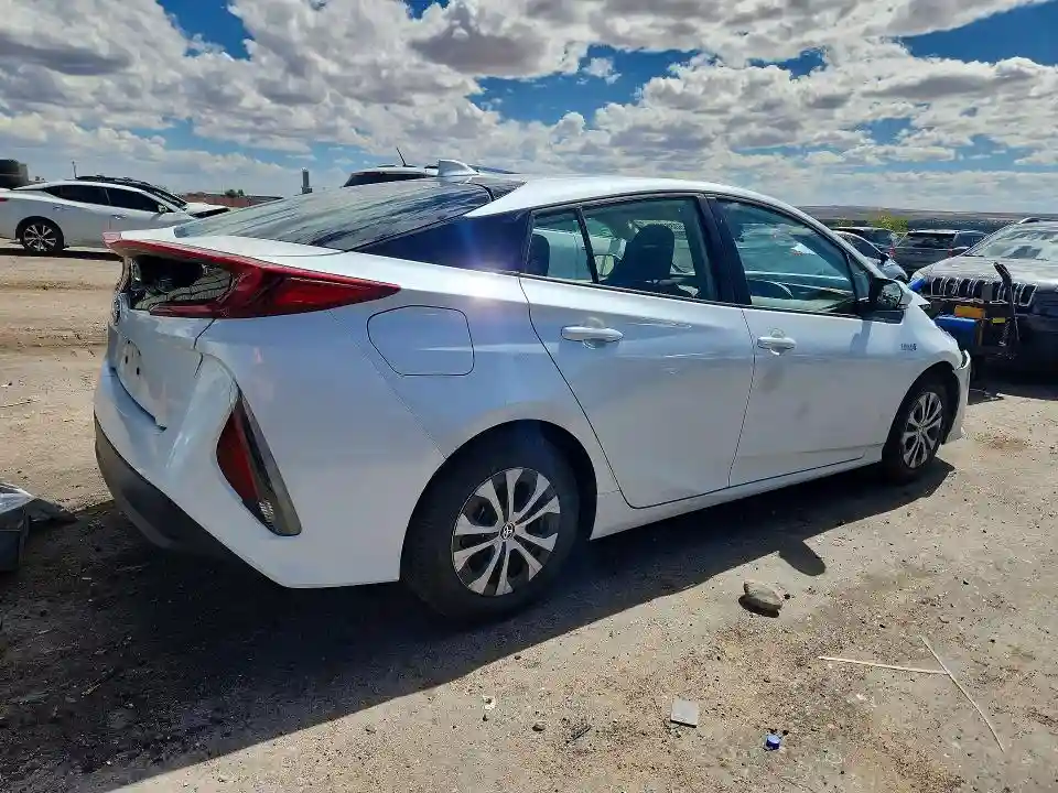JTDKAMFP5M3192618 2021 TOYOTA PRIUS-2