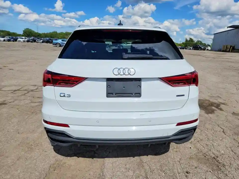 WA1DECF39R1208952 2024 AUDI Q3-5
