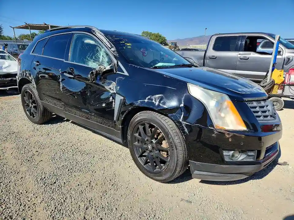 3GYFNGE38FS611610 2015 CADILLAC SRX-3