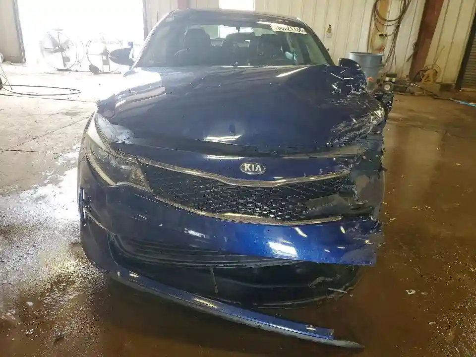 5XXGT4L30JG189087 2018 KIA OPTIMA-4