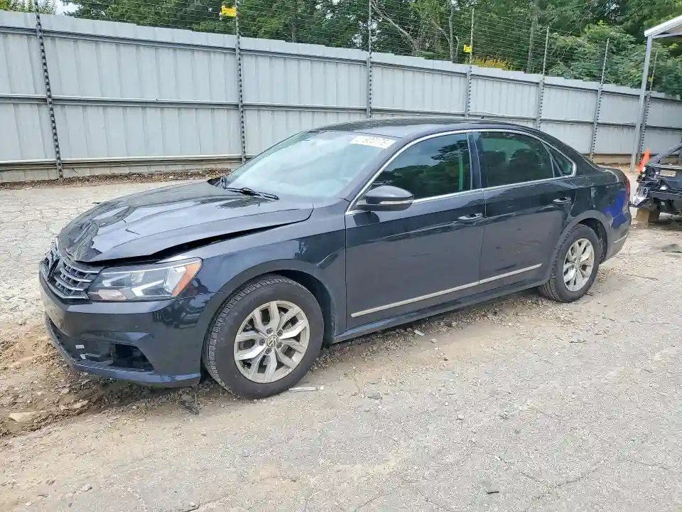 1VWAT7A33HC044076 2017 VOLKSWAGEN PASSAT-0