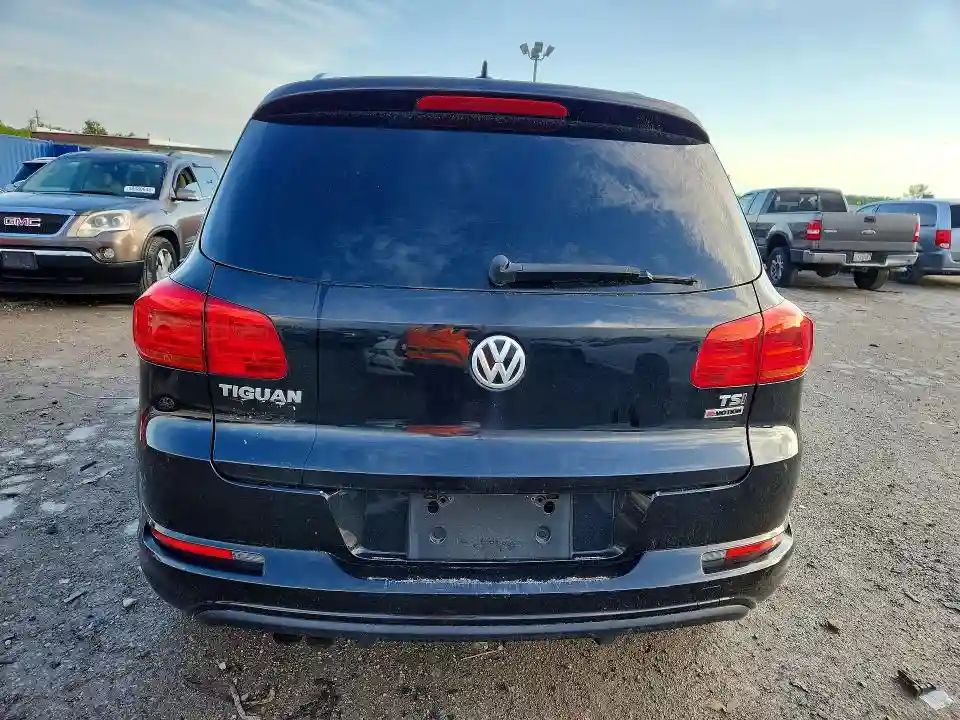 WVGUV7AX7HW504895 2017 VOLKSWAGEN TIGUAN-5