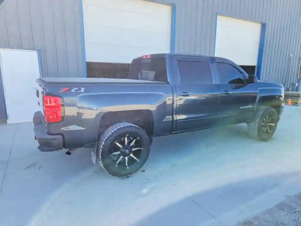 3GCUKREC0JG472599 2018 CHEVROLET SILVERADO-2