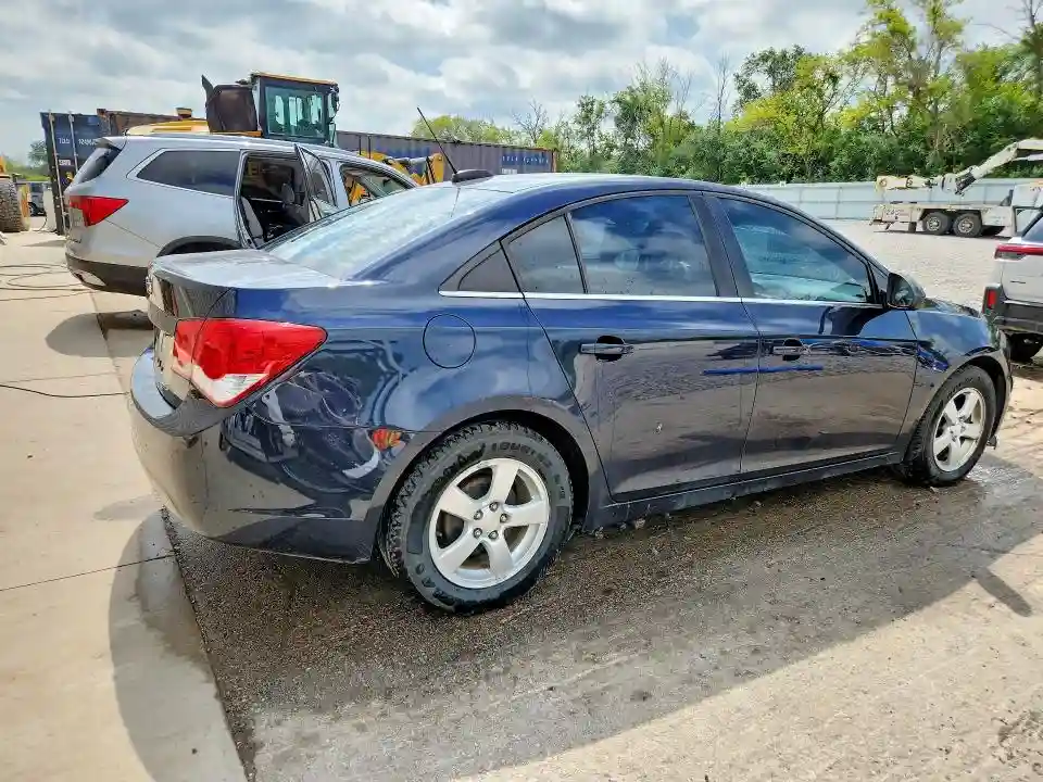 1G1PE5SB4G7172828 2016 CHEVROLET CRUZE-2