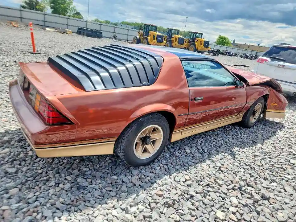 1G1FP87H3FL471852 1985 CHEVROLET CAMARO-2