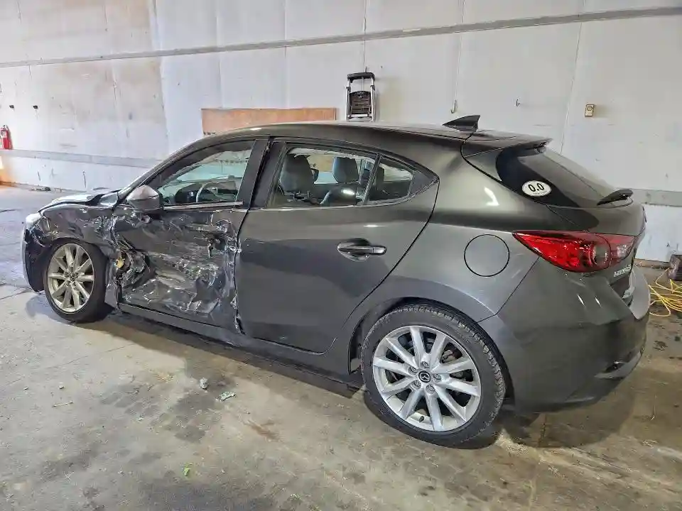 JM1BN1M37H1119822 2017 MAZDA 3-1