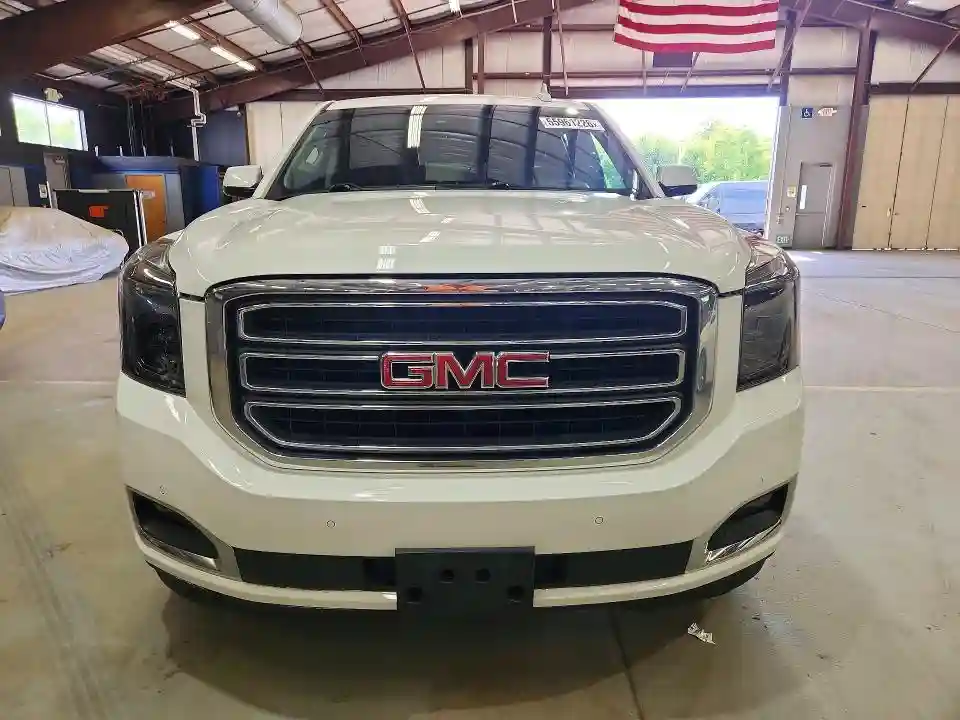 1GKS2GKC1HR186369 2017 GMC YUKON-4