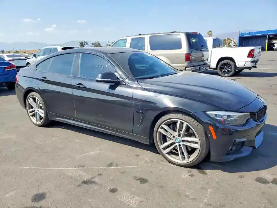 WBA4J3C03LBL11746 2020 BMW 4 SERIES-3
