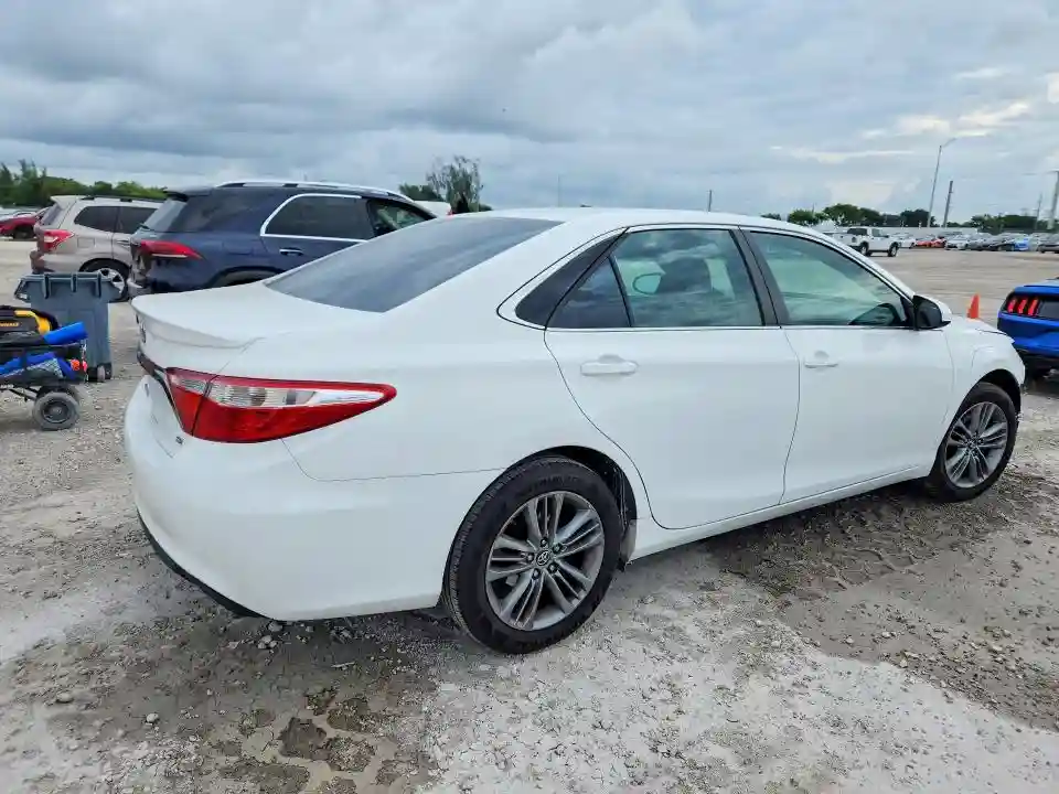 4T1BF1FK6FU884562 2015 TOYOTA CAMRY-2