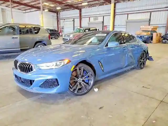 WBAGV8C09LCE51327 2020 BMW M8-0