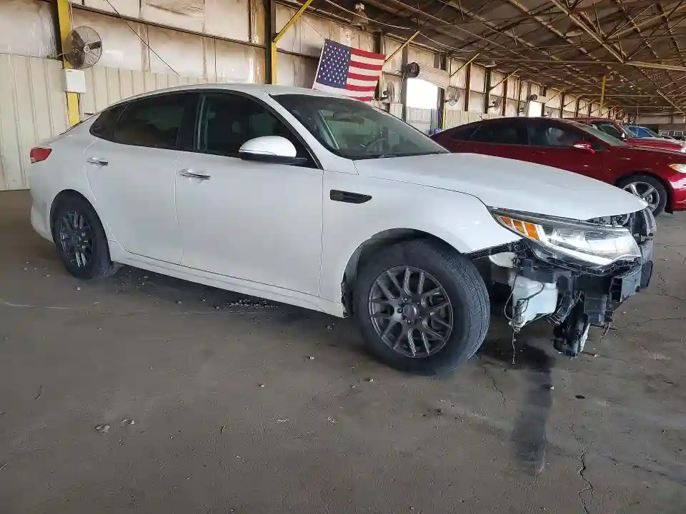 KNAGT4L33J5216509 2018 KIA OPTIMA-3
