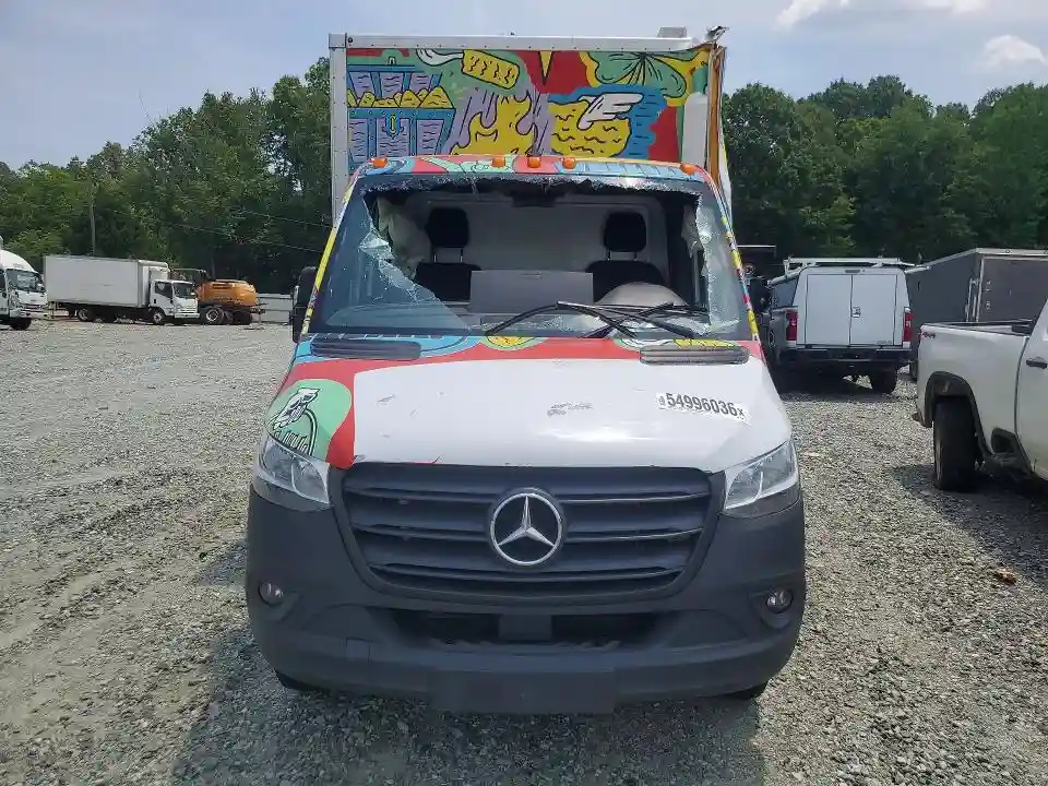 W1X8E33Y7NN210001 2022 MERCEDES BENZ SPRINTER-4