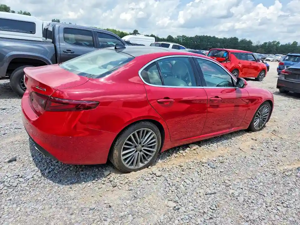 ZARFAECN8H7549319 2017 ALFA ROMEO GIULIA-2