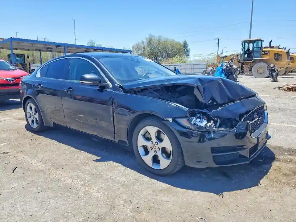 SAJAR4BG9HA973784 2017 JAGUAR XE-3